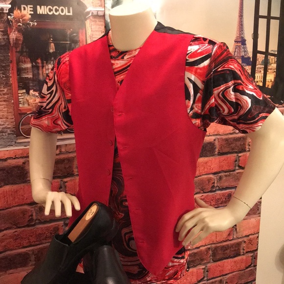 Exactitude Red Vest - Picture 9 of 13